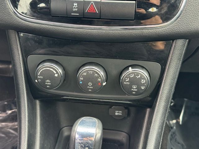 2011 Chrysler 200 Touring