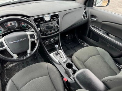 2011 Chrysler 200 Touring