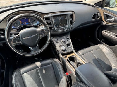 2015 Chrysler 200 C