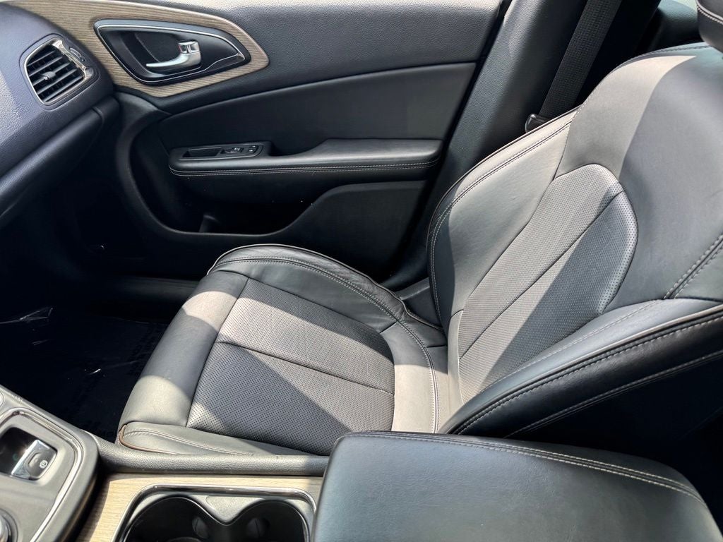 2015 Chrysler 200 C