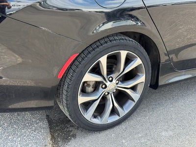 2015 Chrysler 200 C