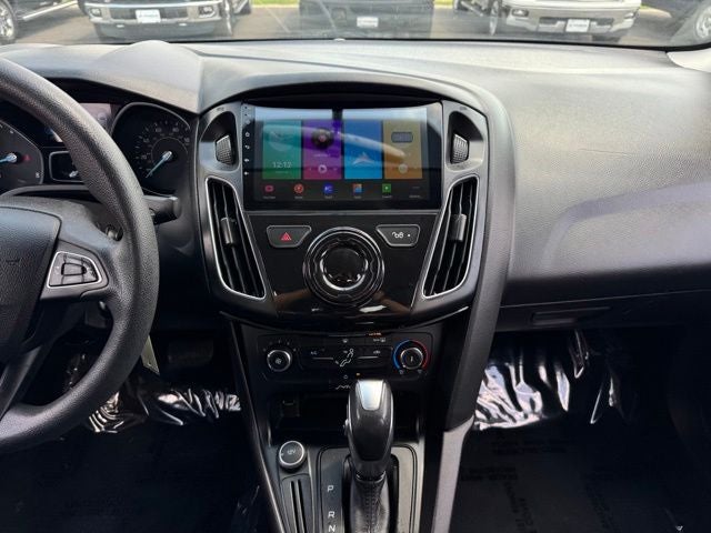 Used 2015 Ford Focus SE with VIN 1FADP3F21FL300201 for sale in Rochester, Minnesota