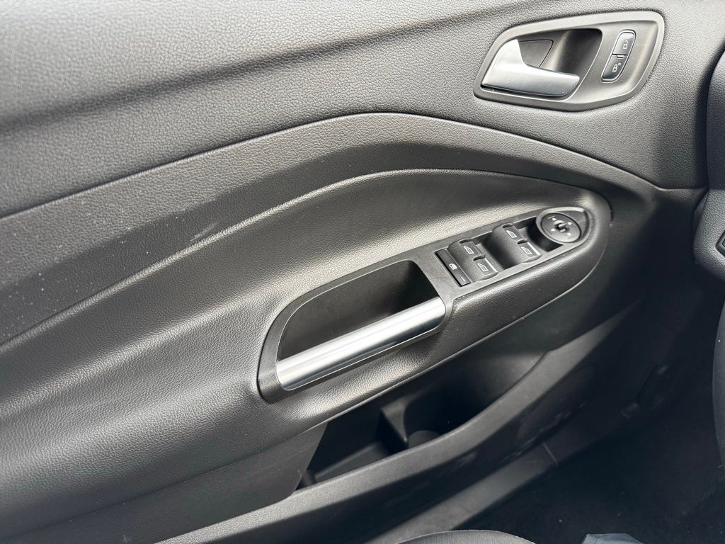 2017 Ford C-Max Energi SE