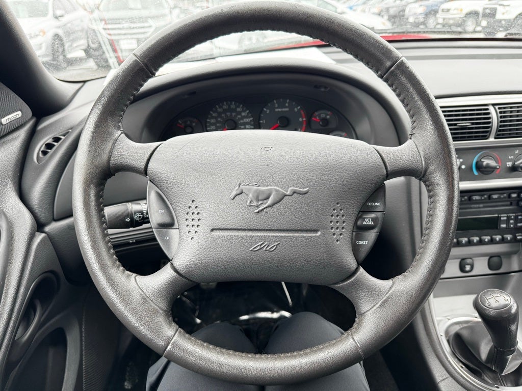 2003 Ford Mustang V6