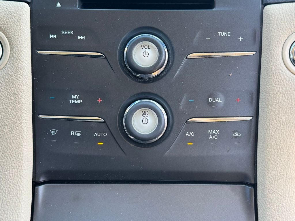 2015 Ford Taurus Limited