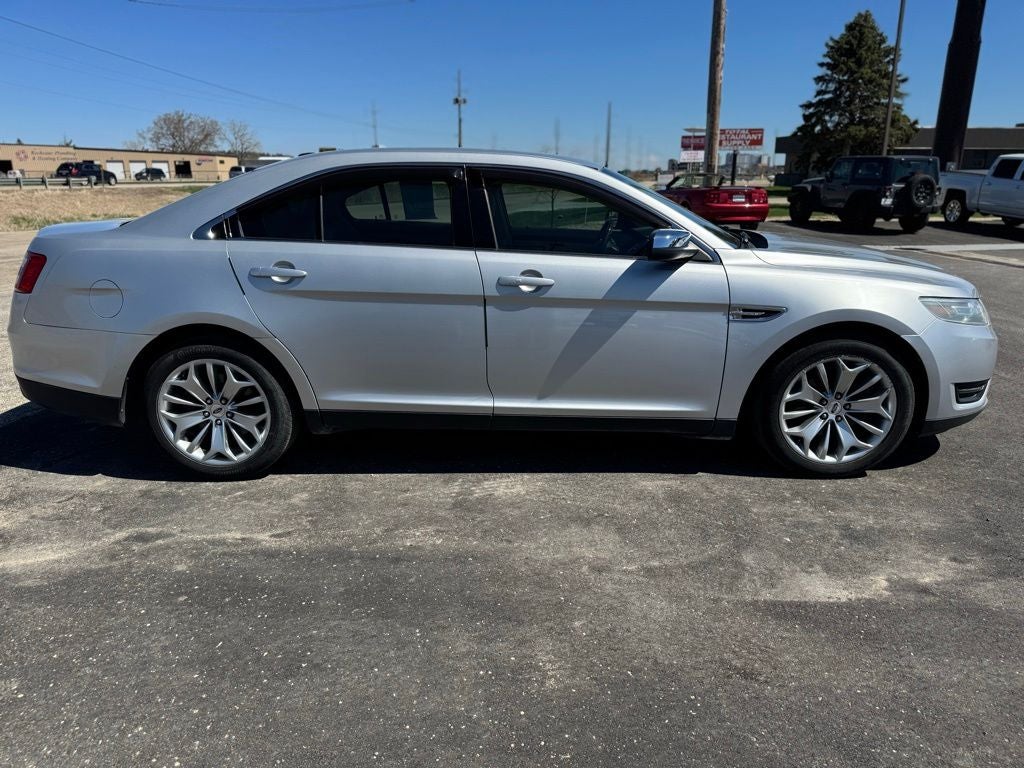 2015 Ford Taurus Limited