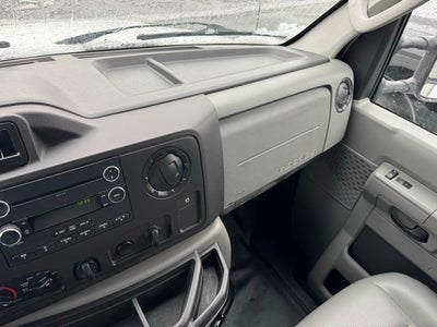 2017 Ford E-350SD Base Cutaway