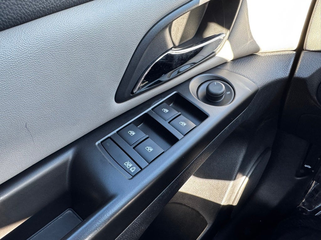 2013 Chevrolet Cruze LS