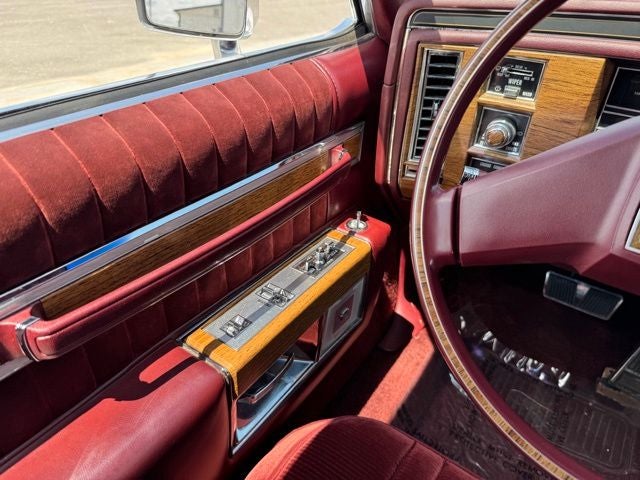 1983 Cadillac DeVille Base
