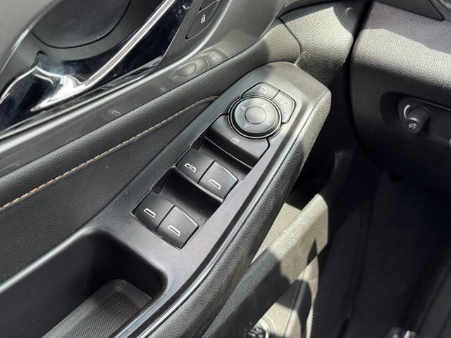 2018 Chevrolet Traverse LT Cloth w/1LT
