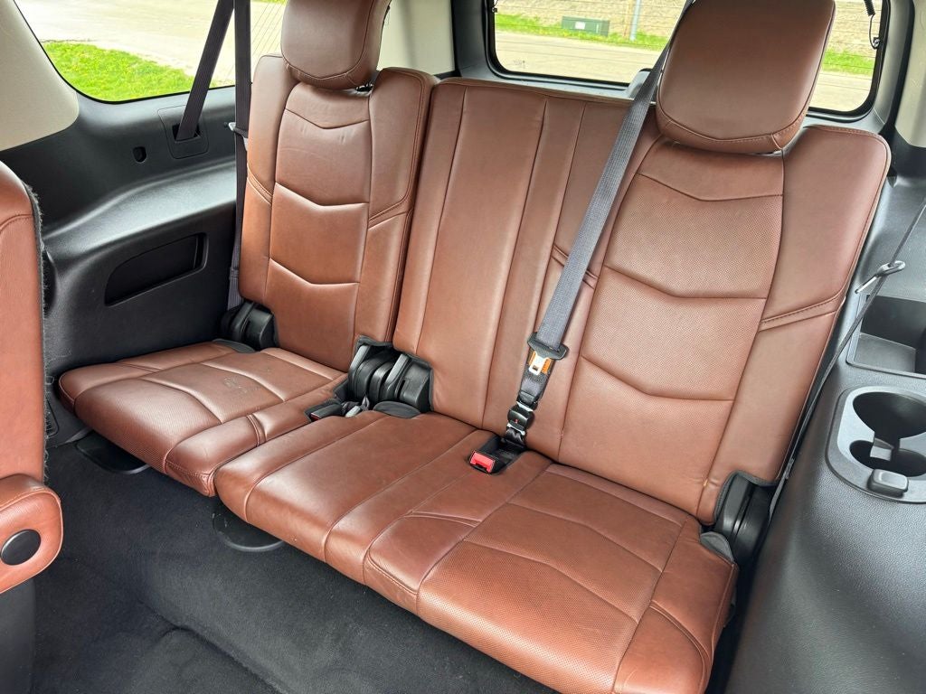 2016 Cadillac Escalade ESV Luxury