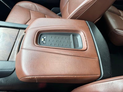 2016 Cadillac Escalade ESV Luxury