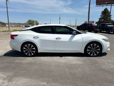 2016 Nissan Maxima SR