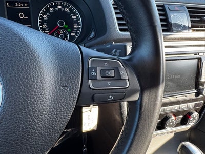 2014 Volkswagen Passat 1.8T SE