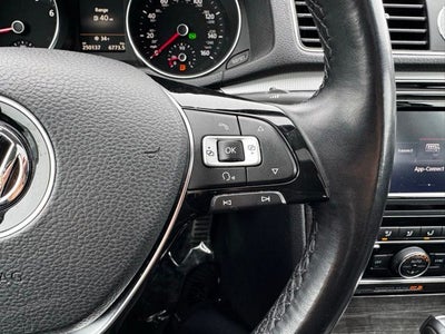2017 Volkswagen Passat 1.8T SE w/Technology