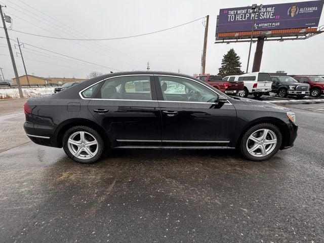 2017 Volkswagen Passat 1.8T SE w/Technology
