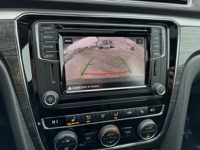 2017 Volkswagen Passat 1.8T SE w/Technology