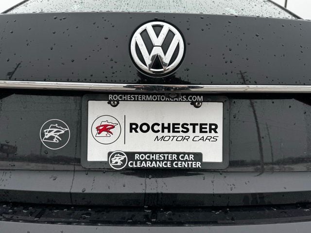 2017 Volkswagen Passat 1.8T SE w/Technology