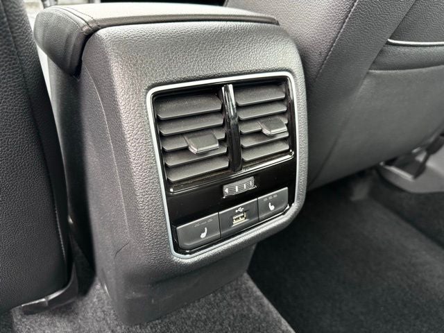 2017 Volkswagen Passat 1.8T SE w/Technology