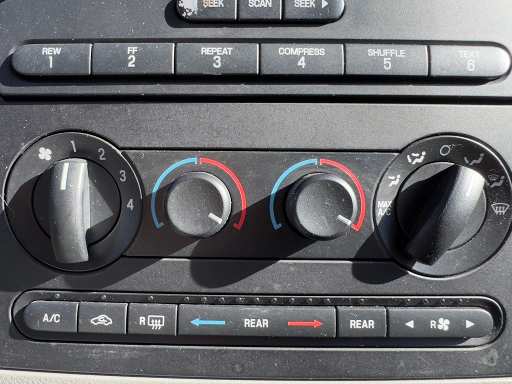 2004 Ford Freestar SES