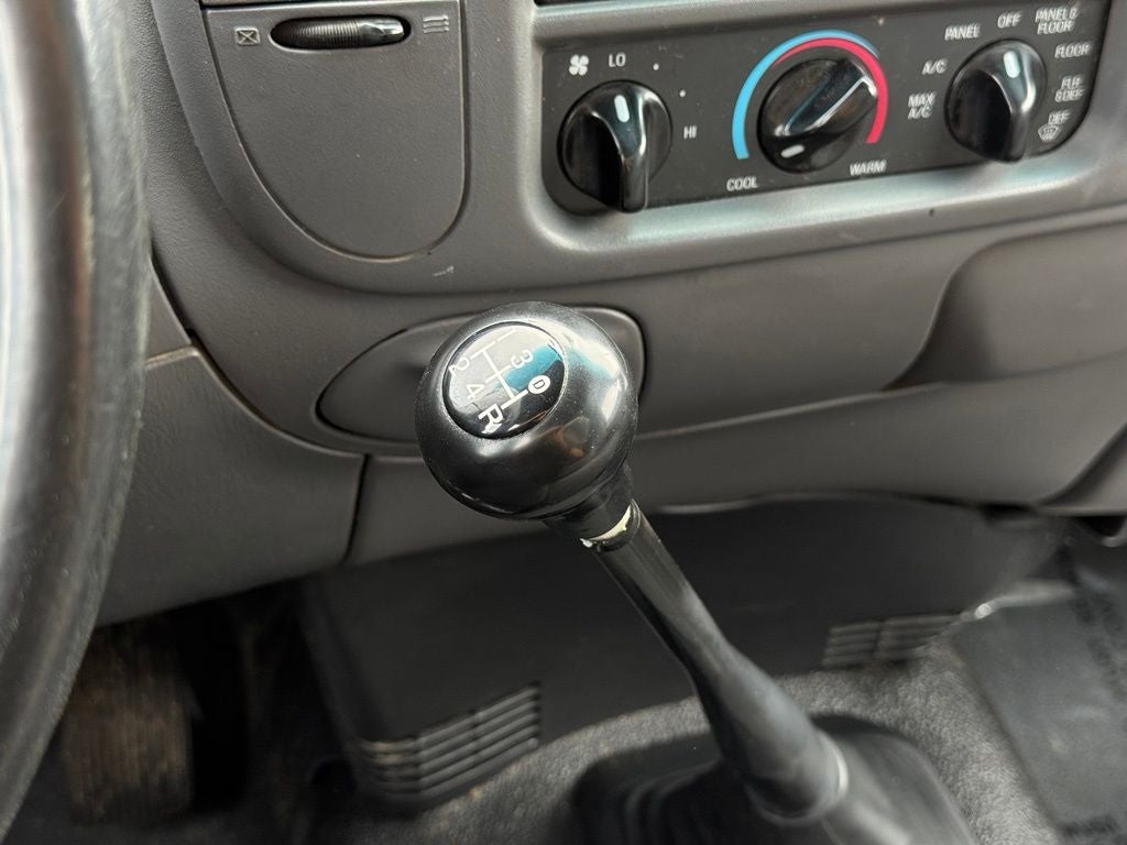 2000 Ford F-150 Work Series
