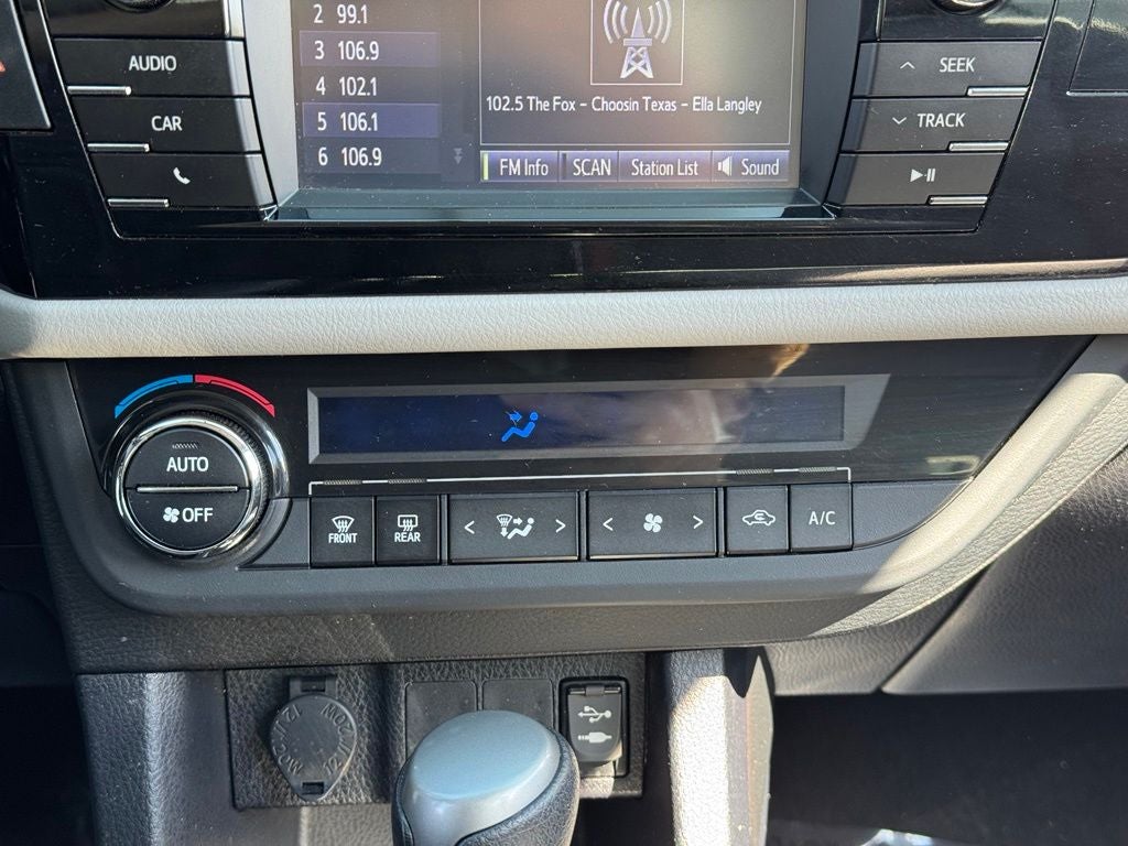 2015 Toyota Corolla LE