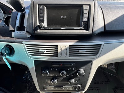 2010 Volkswagen Routan SE