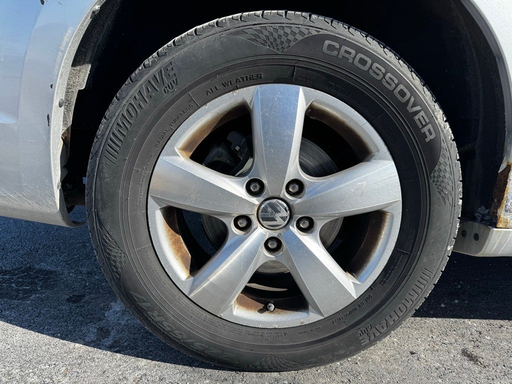 2010 Volkswagen Routan SE