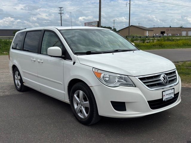 2010 Volkswagen Routan SEL