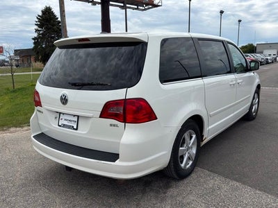 2010 Volkswagen Routan SEL
