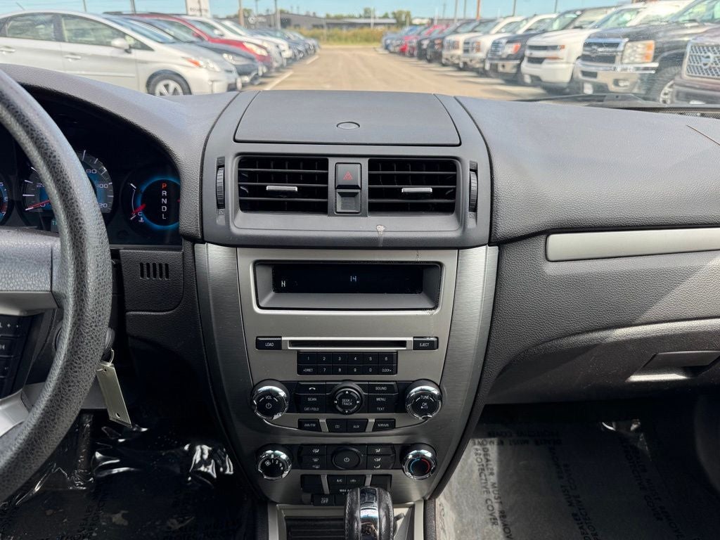 Used 2012 Ford Fusion SE with VIN 3FAHP0HA3CR272998 for sale in Rochester, Minnesota