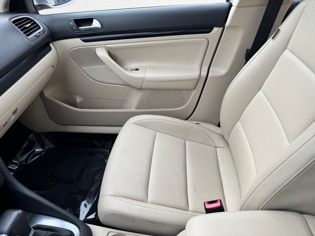 2011 Volkswagen Jetta SportWagen 2.0L TDI