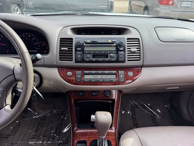 2005 Toyota Camry LE