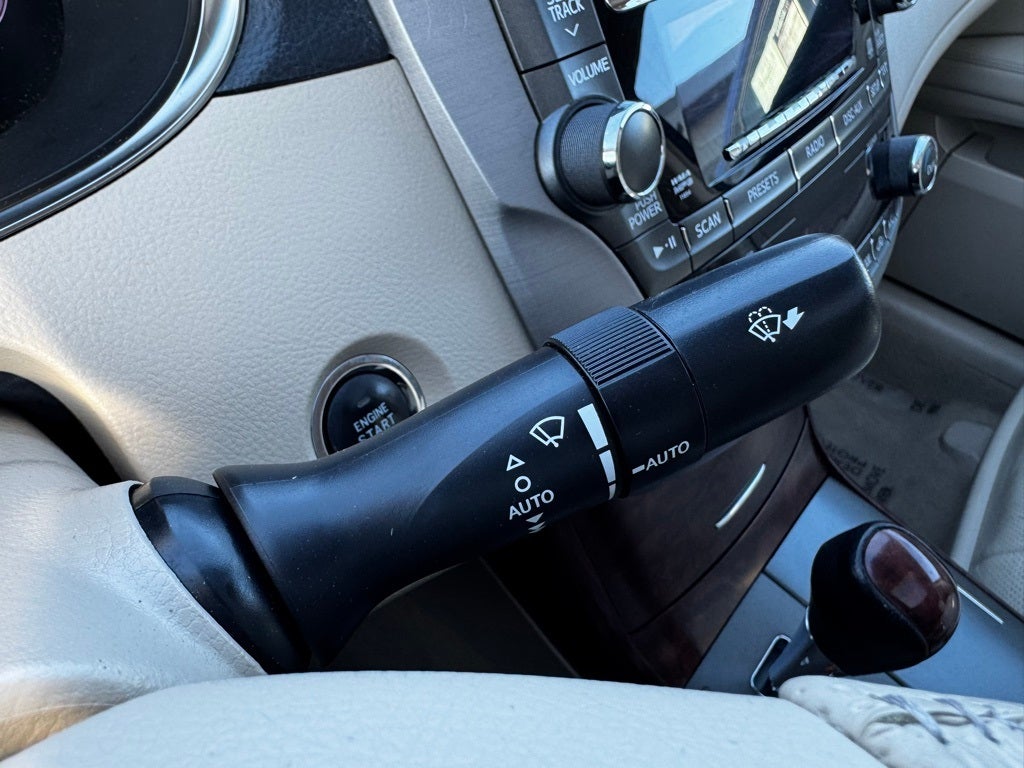 2011 Toyota Avalon Limited