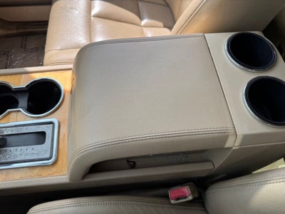 2010 Lincoln Navigator L Base