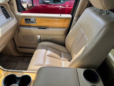 2010 Lincoln Navigator L Base