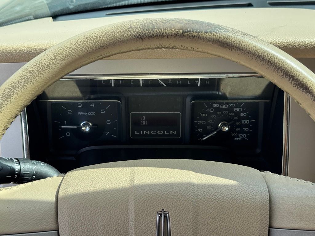 2010 Lincoln Navigator L Base