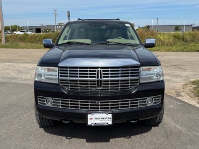 2010 Lincoln Navigator L Base