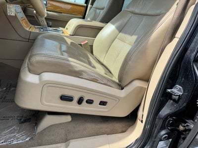 2010 Lincoln Navigator L Base