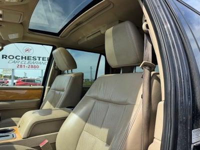 2010 Lincoln Navigator L Base