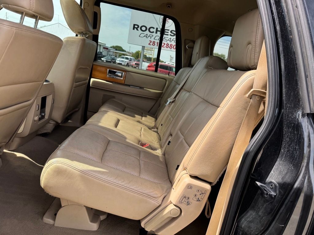 2010 Lincoln Navigator L Base