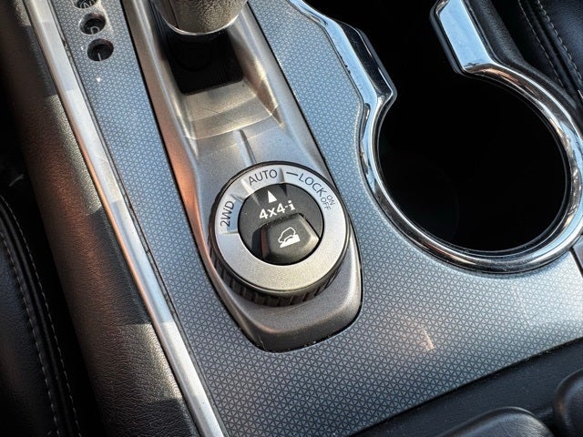 2018 Nissan Pathfinder SL