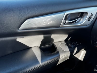 2018 Nissan Pathfinder SL