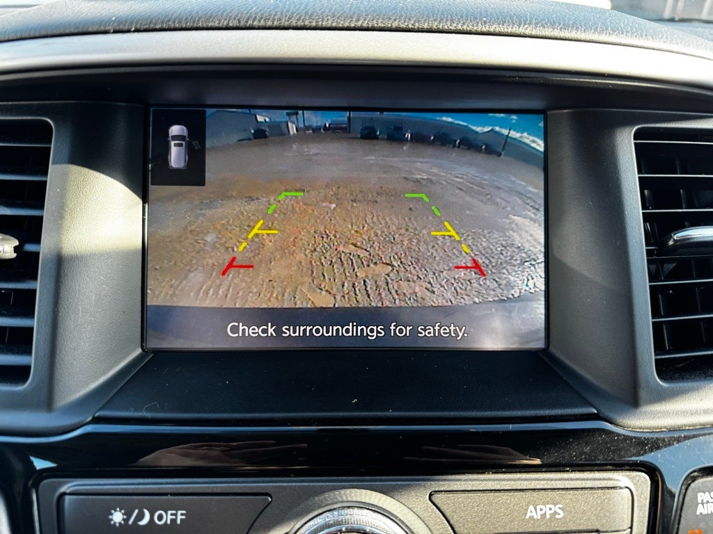 2018 Nissan Pathfinder SV