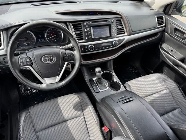 2014 Toyota Highlander LE Plus V6