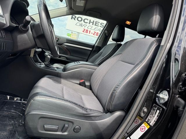 2014 Toyota Highlander LE Plus V6