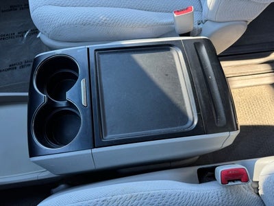 2013 Toyota Sienna LE 8 Passenger