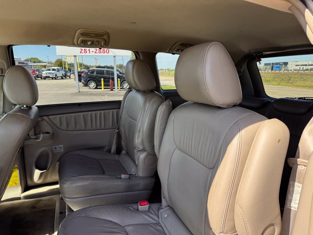 2010 Toyota Sienna XLE