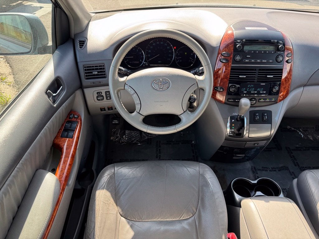 2006 Toyota Sienna XLE