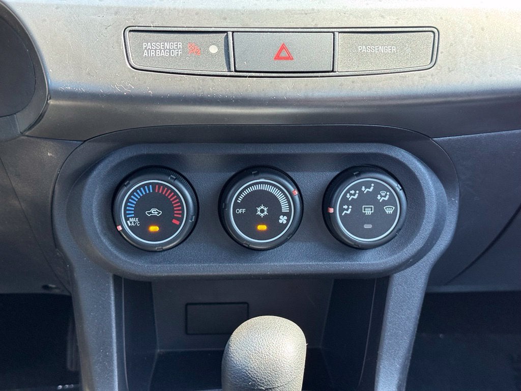 2015 Mitsubishi Lancer SE